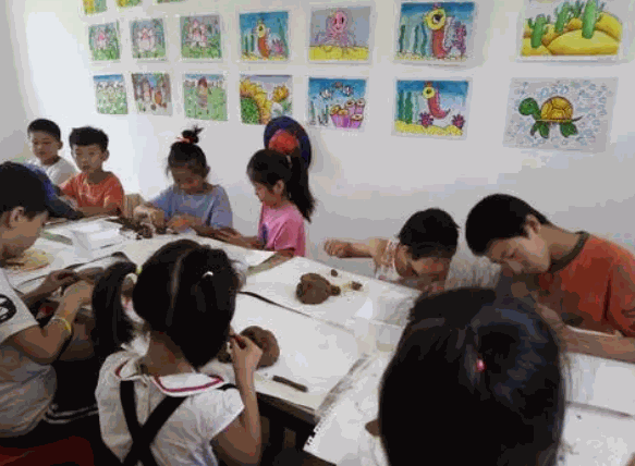 小画家美术培训学校